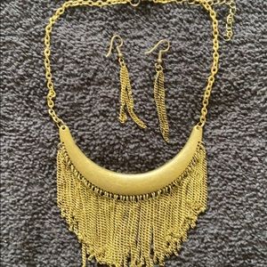 Bronze horseshoe necklace